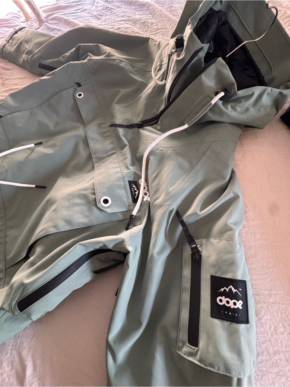 DOPE Sage Green Snowboard/ Ski Arnok Pullover Jacket - Picture 4 of 6